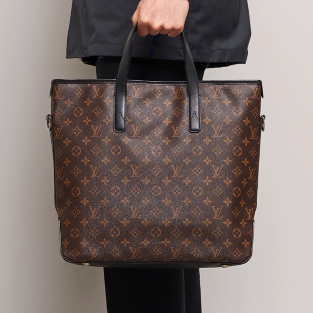 Louis Vuitton Masscasar Davis Handbag